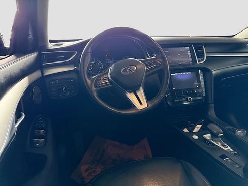 Used 2019 INFINITI QX50 Essential w/ Premium Heat Package image 25