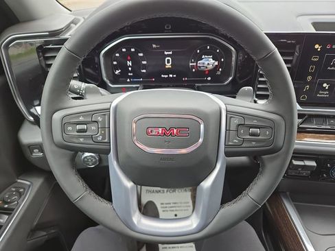 New 2026 GMC Sierra 1500 Elevation image 16