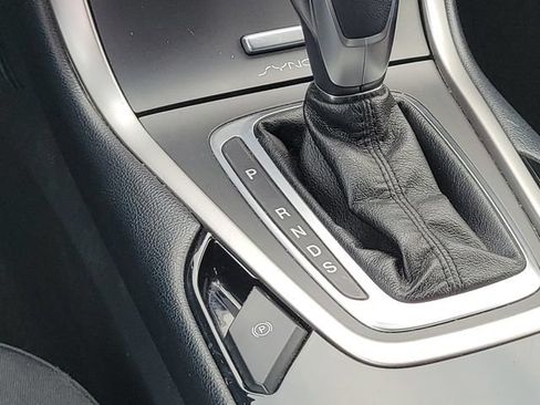 Used 2017 Ford Edge SEL AWD/4WD image 15