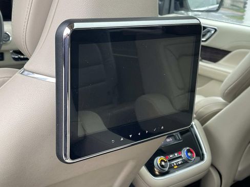 Used 2021 Lincoln Navigator L Reserve w/ Luxury Package image 20