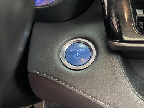 Used 2020 Toyota Highlander XLE image 27