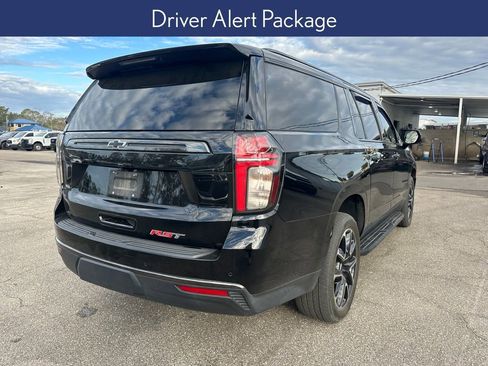 Used 2021 Chevrolet Suburban RST w/ Luxury Package image 7