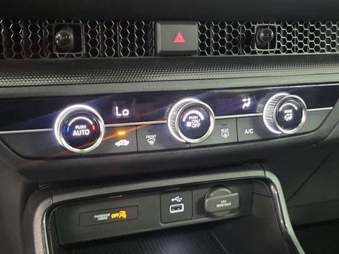 Used 2025 Honda CR-V LX image 30