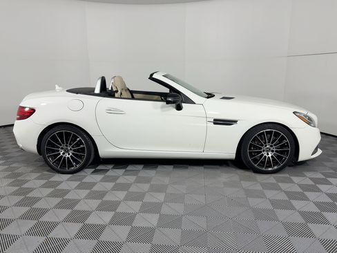 Used 2020 Mercedes-Benz SLC 300 image 7