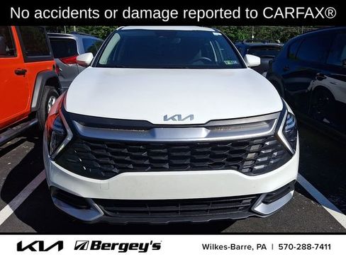 Certified 2024 Kia Sportage LX AWD/4WD image 2