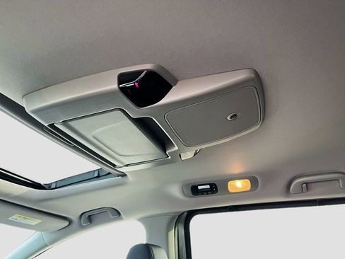Used 2024 Honda Odyssey Touring image 27