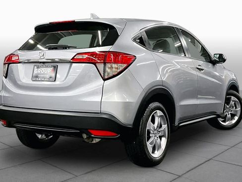 Used 2021 Honda HR-V LX image 12