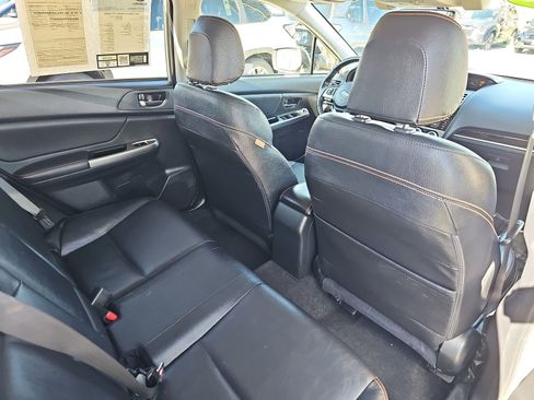 Used 2017 Subaru Crosstrek 2.0i Limited image 11