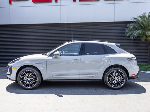Certified 2026 Porsche Macan S AWD/4WD image 2