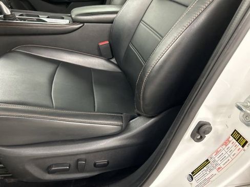 Used 2022 Nissan Sentra SR w/ SR Premium Package FWD image 7