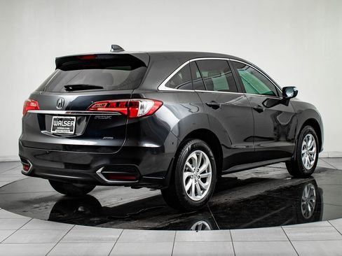 Used 2016 Acura RDX SH-AWD image 7