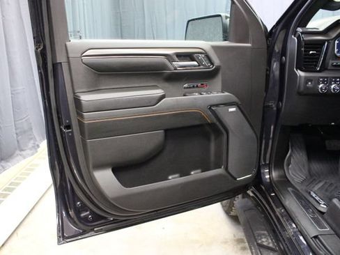 Used 2024 GMC Sierra 1500 AT4 w/ Technology Package AWD/4WD image 38