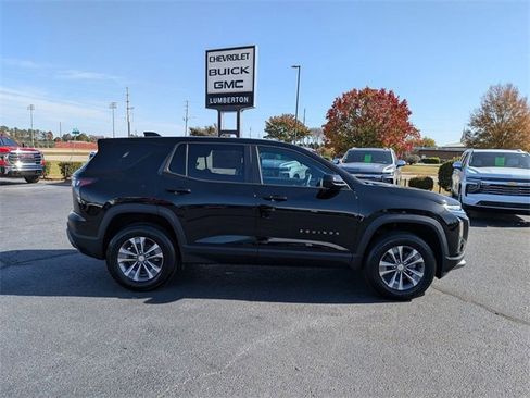 New 2026 Chevrolet Equinox LT image 2
