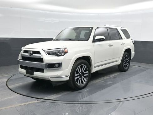 Used 2018 Toyota 4Runner Limited image 8