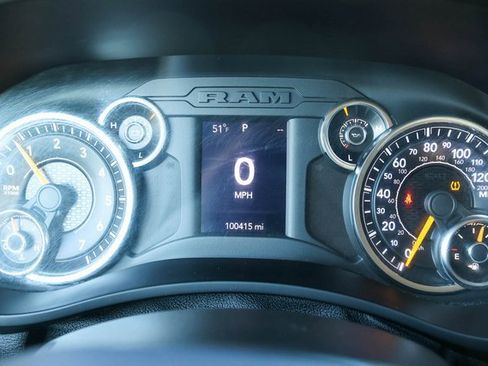 Used 2019 RAM 2500 Big Horn image 28