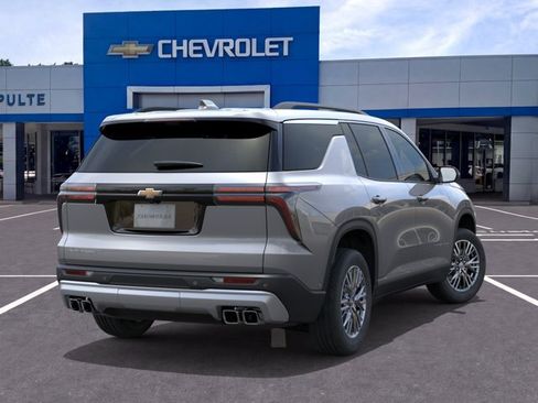 New 2026 Chevrolet Traverse LT w/ Driver Confidence Package FWD image 4
