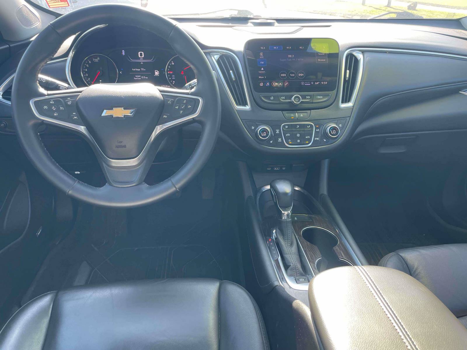 Used 2023 Chevrolet Malibu LT FWD image 16