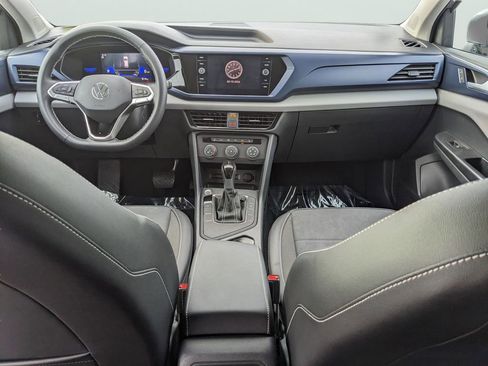 Certified 2022 Volkswagen Taos SE image 14