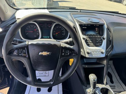 Used 2017 Chevrolet Equinox LS image 7
