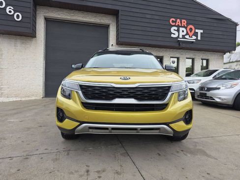 Used 2021 Kia Seltos S AWD/4WD image 2