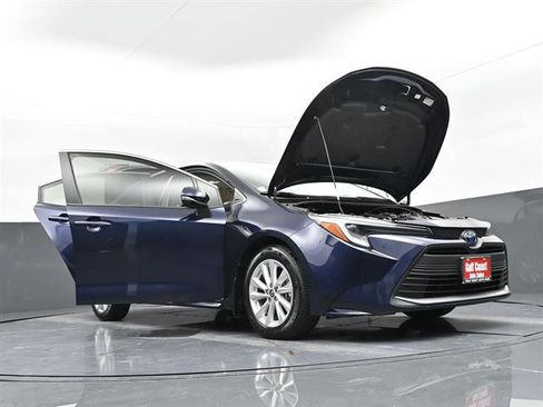 Certified 2024 Toyota Corolla XLE image 45