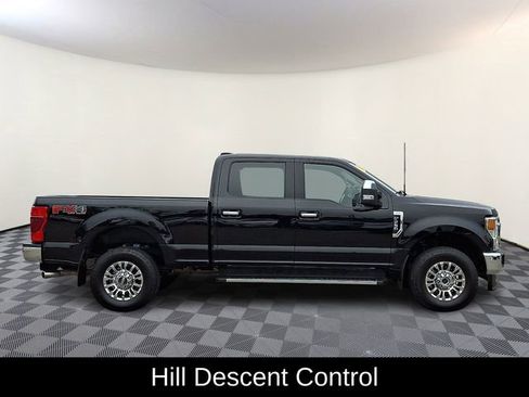 Used 2022 Ford F250 XLT w/ XLT Premium Package image 9