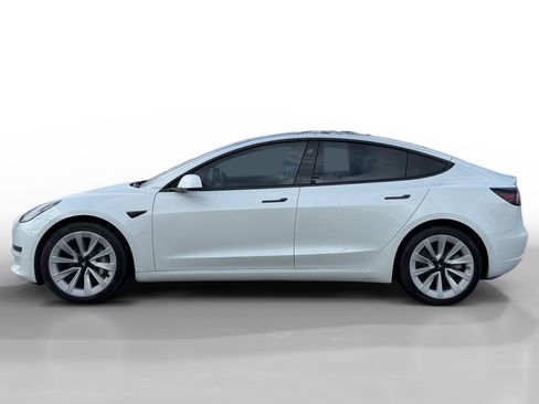 Used 2022 Tesla Model 3 Long Range image 2