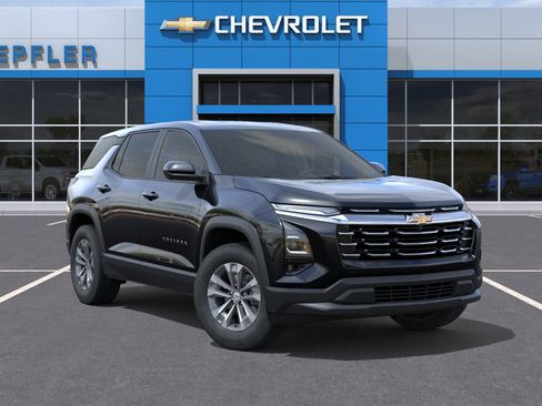 New 2026 Chevrolet Equinox LT w/ Convenience Package II AWD/4WD image 7