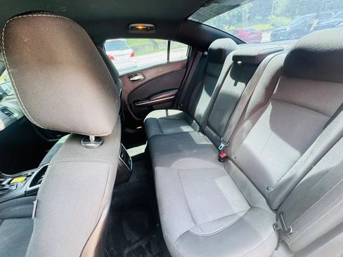 Used 2016 Dodge Charger SE RWD image 15