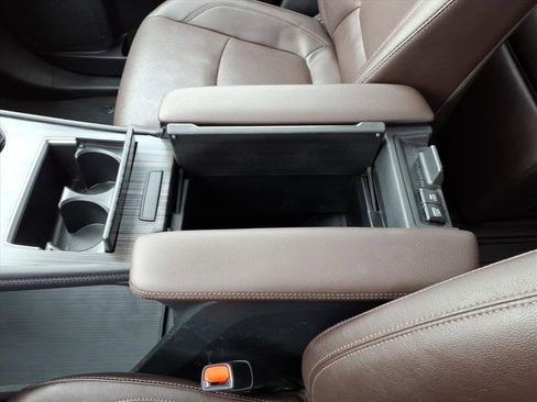 Certified 2023 Toyota Sienna Platinum image 24