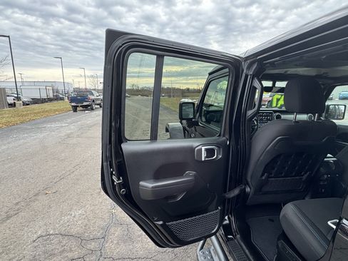 Used 2022 Jeep Wrangler Unlimited Rubicon 4xe w/ Cold Weather Group image 24