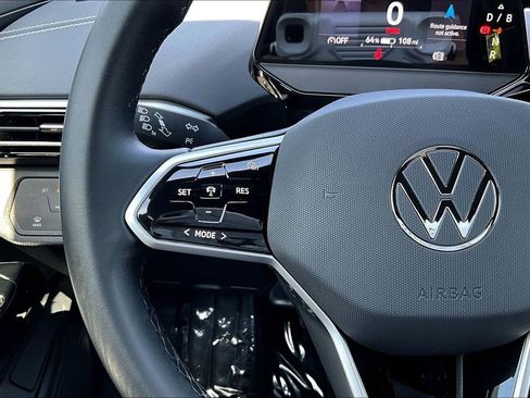 Used 2024 Volkswagen ID.4 2WD image 10