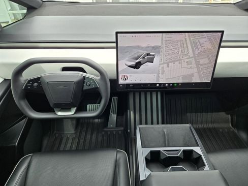 Used 2024 Tesla Cybertruck AWD Crew Cab image 8