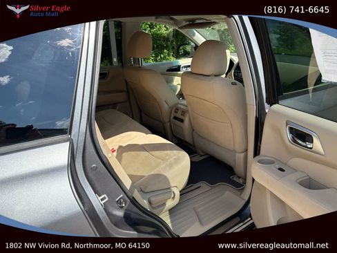 Used 2015 Nissan Pathfinder SV w/ Trailer Tow Package image 12