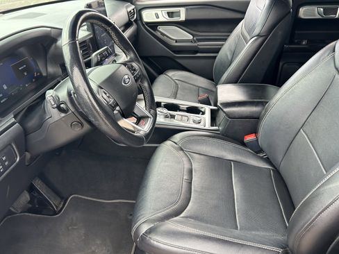 Used 2020 Ford Explorer ST w/ ST Street Pack image 10