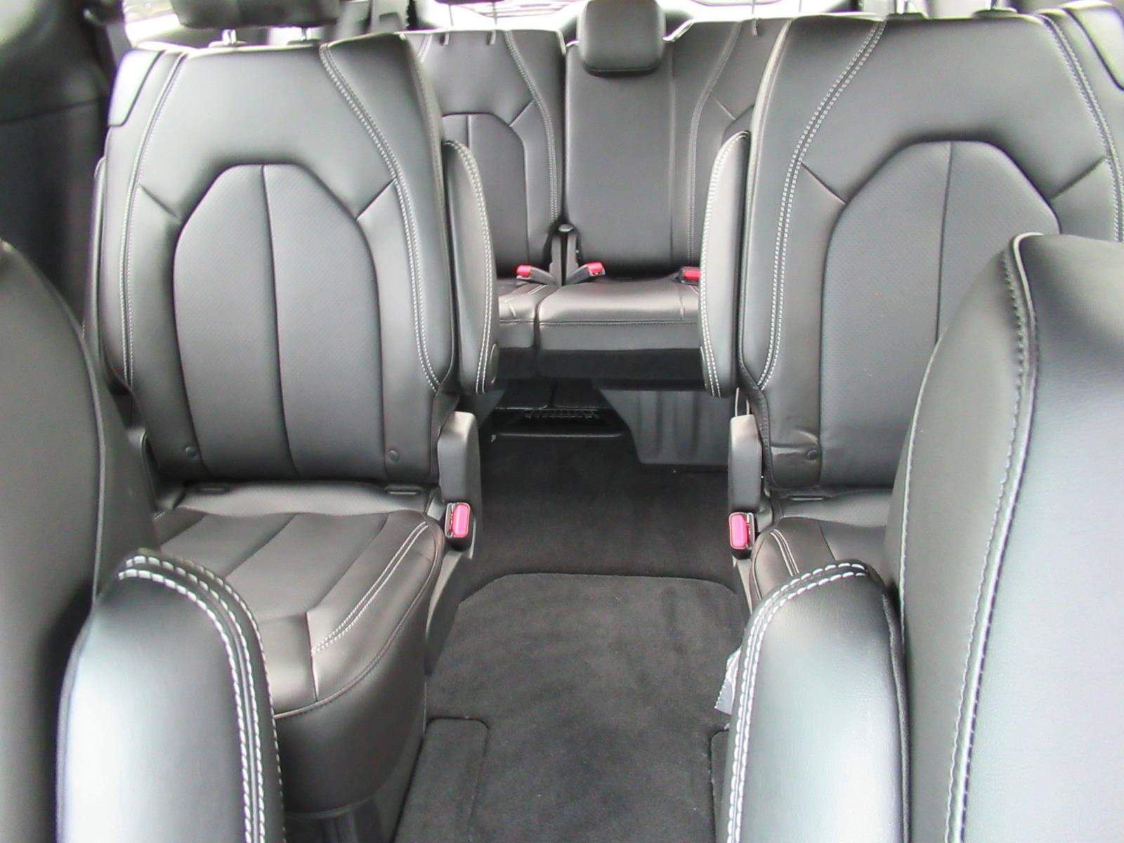 New 2026 Chrysler Voyager LX FWD image 30