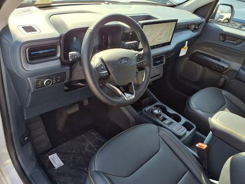New 2025 Ford Maverick Lobo image 9
