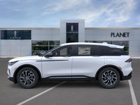 New 2026 Lincoln Nautilus Premier w/ Equipment Group 102A AWD/4WD image 3