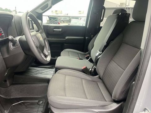Used 2024 Chevrolet Silverado 1500 Custom w/ Turbomax Blackout Package RWD image 22