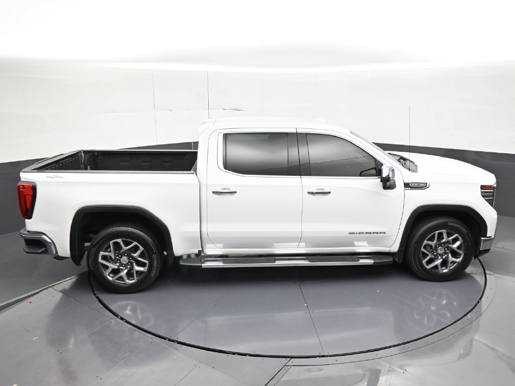Used 2023 GMC Sierra 1500 SLT w/ SLT Premium Plus Package AWD/4WD image 20