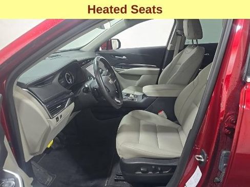 Used 2023 Cadillac XT4 Luxury w/ LPO, Onyx Lite Package AWD/4WD image 10