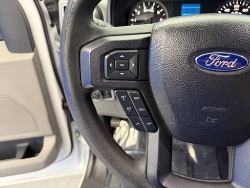 Used 2017 Ford F150 XLT AWD/4WD image 15