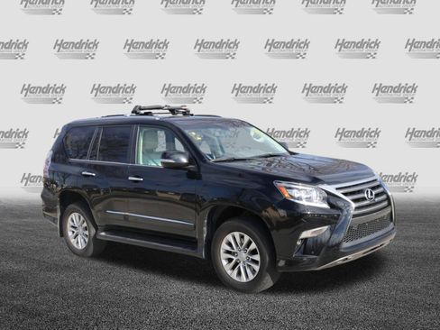 Used 2017 Lexus GX 460 Premium image 2
