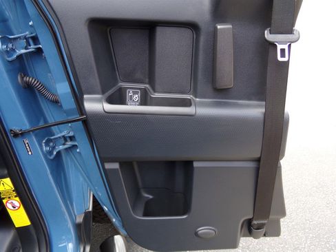 Used 2011 Toyota FJ Cruiser 4WD w/ Convenience Pkg image 54