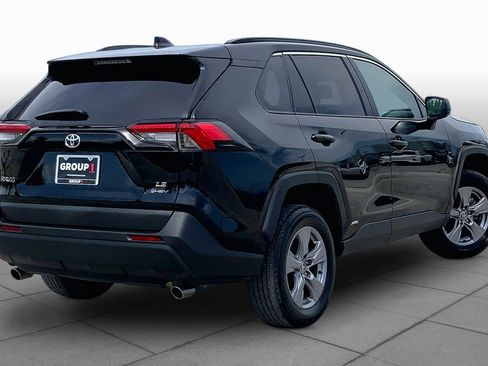 Used 2025 Toyota RAV4 LE AWD/4WD image 13