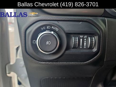 Used 2022 Jeep Wrangler Unlimited Sahara image 18