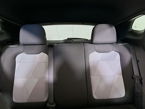 Used 2025 Chevrolet Trax RS image 29