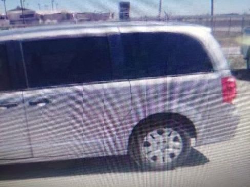 Used 2020 Dodge Grand Caravan SE w/ UConnect Hands-Free Group image 9