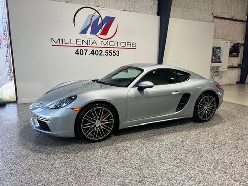 Used 2021 Porsche 718 Cayman S RWD image 18