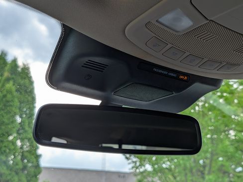 Used 2024 Ford Expedition XLT image 29